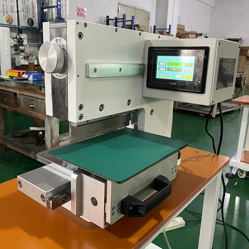 鍘刀分板機CWVC-200J